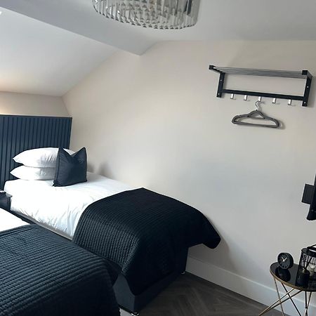 128 Anfield Road Hotel Liverpool Room photo