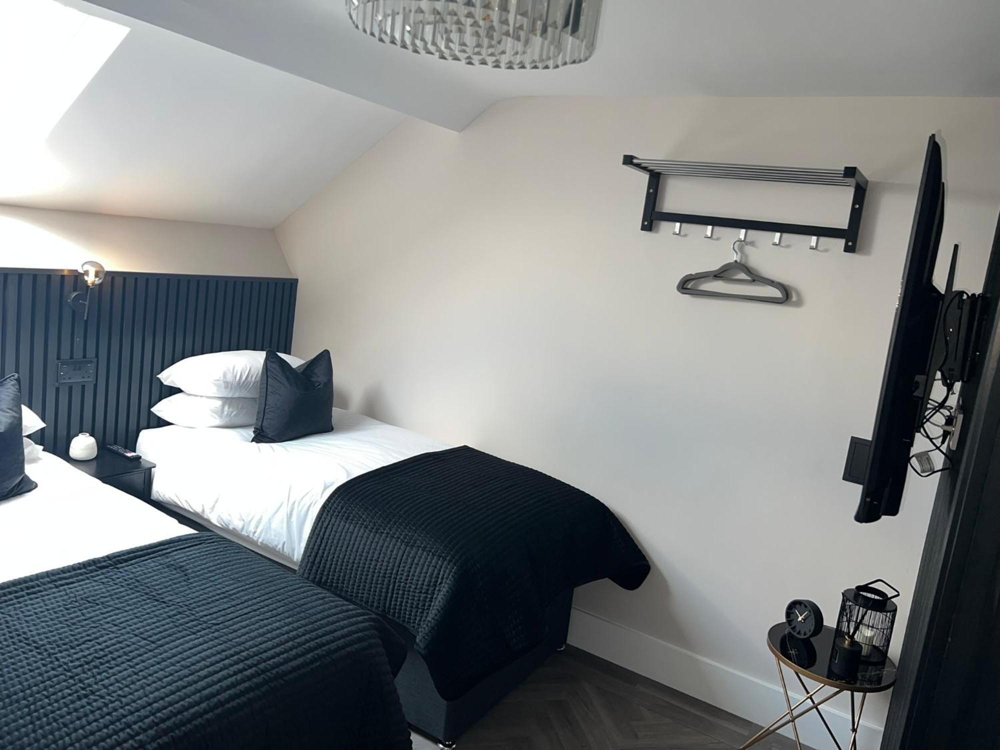 128 Anfield Road Hotel Liverpool Room photo