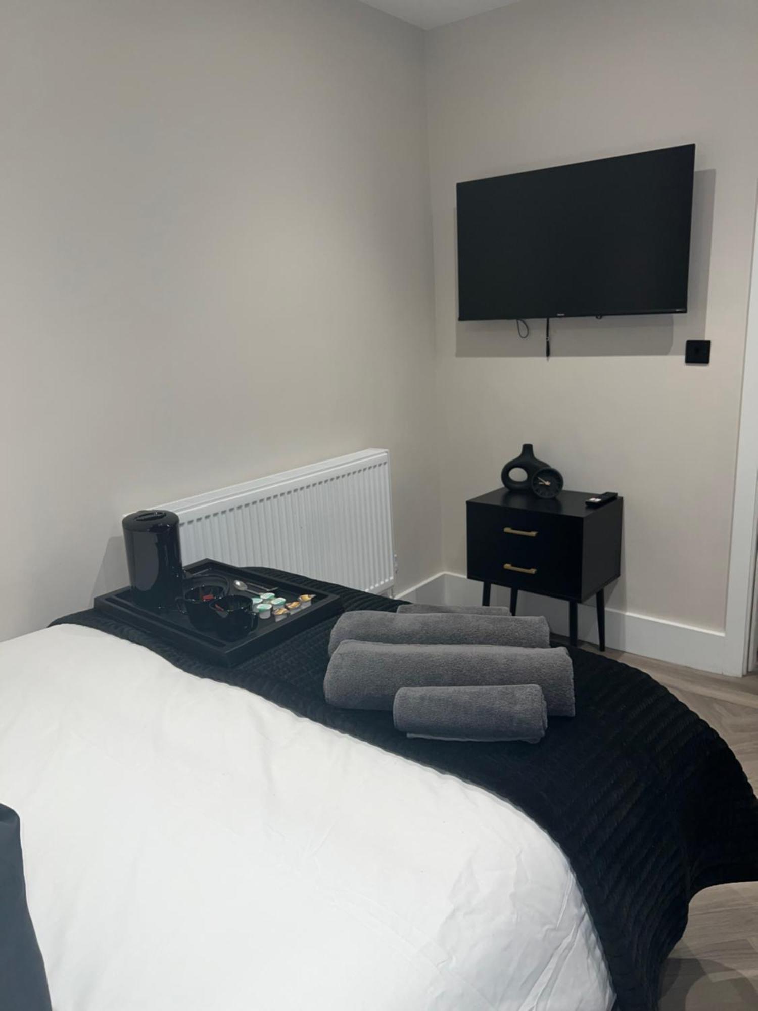 128 Anfield Road Hotel Liverpool Room photo