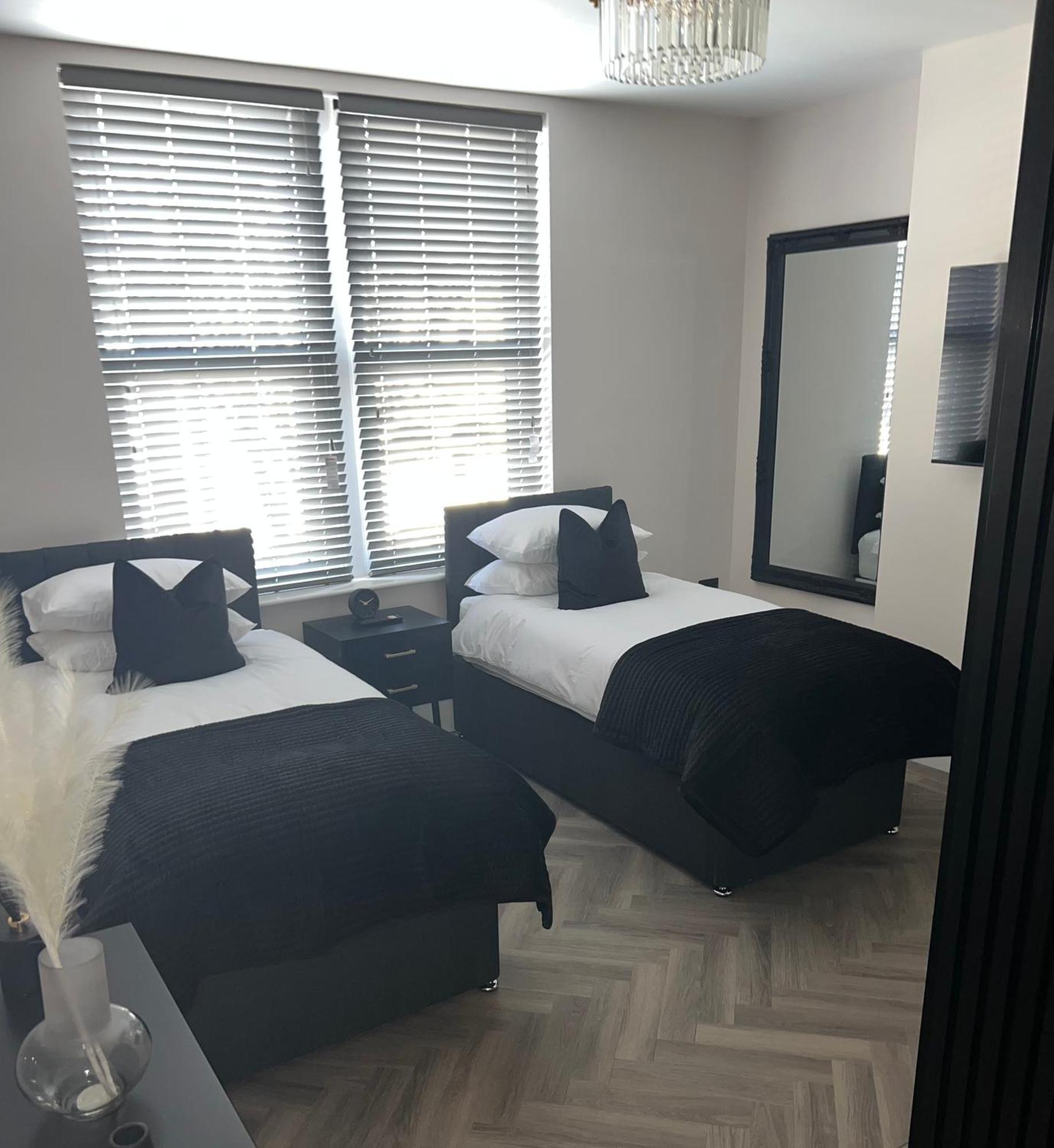 128 Anfield Road Hotel Liverpool Room photo